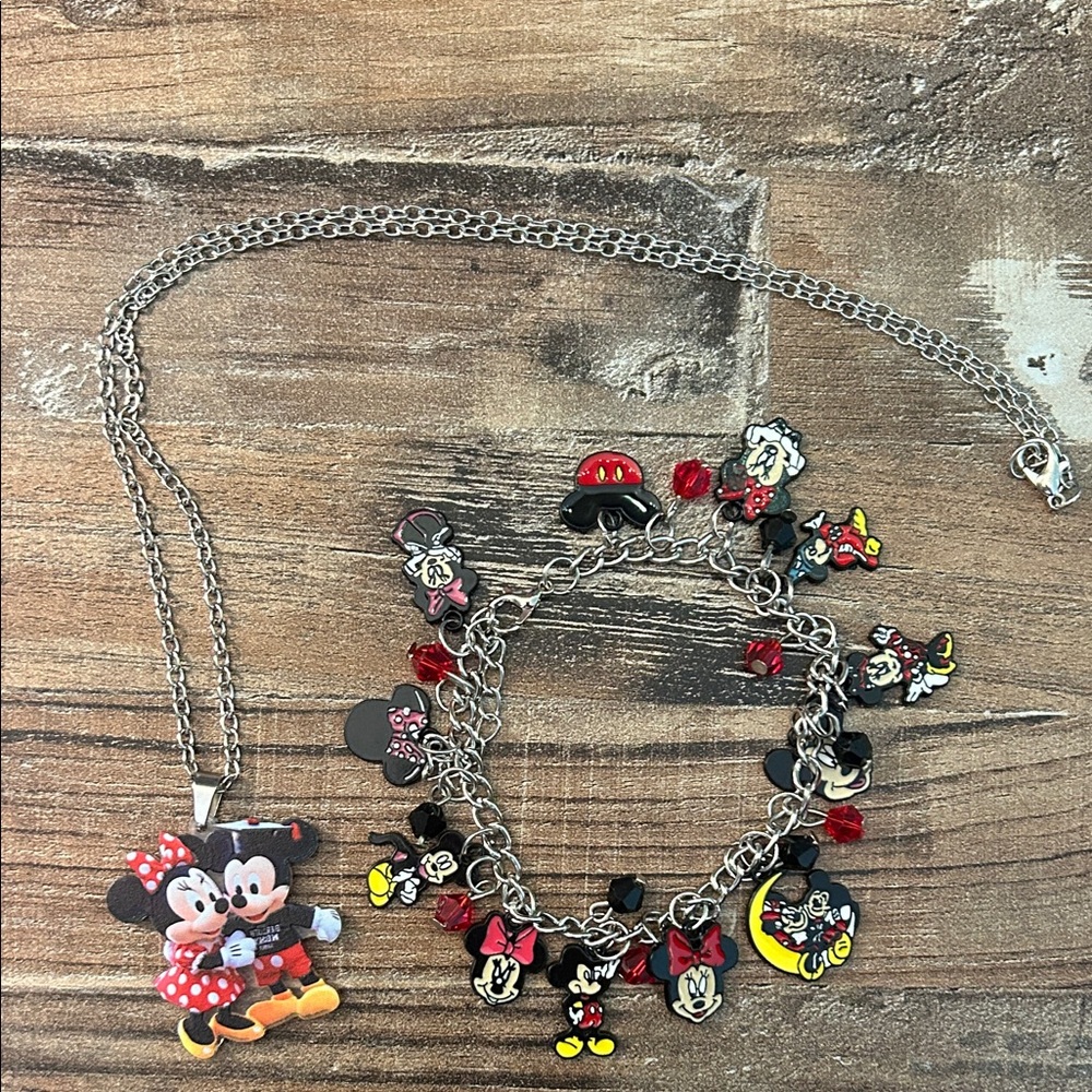6 item Disney, Minnie Mouse bundle - Picture 8 of 11
